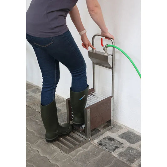 Csizmatisztító berendezés