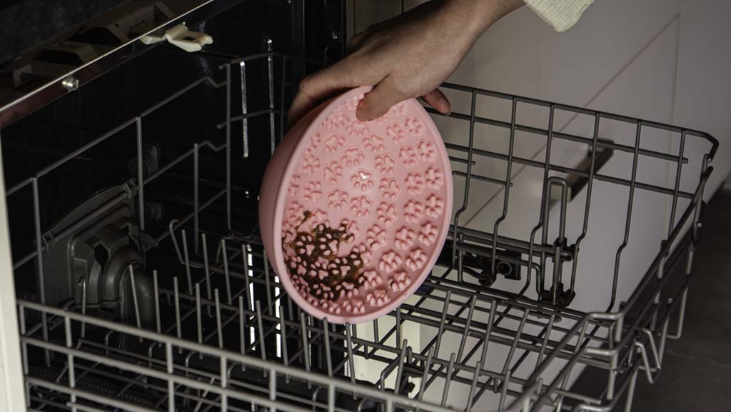 Eat Slow Live Longer Lick Mat Wobble Bowl Pink