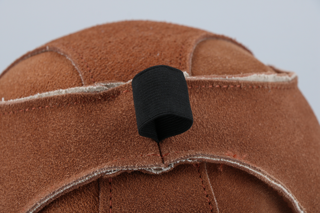 Excellent Horse Fun Play Ball Suede Brown