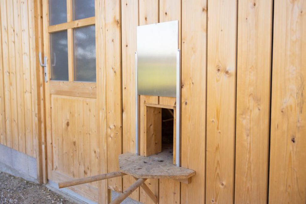 Kerbl Sliding Door With Guide Rails S 22 x 33 cm