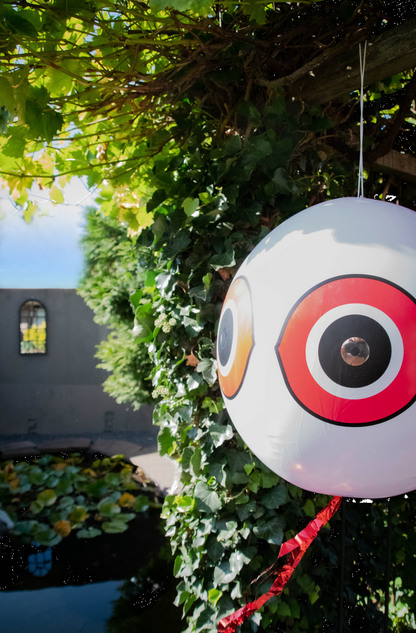 Knock Pest Scare balloon White