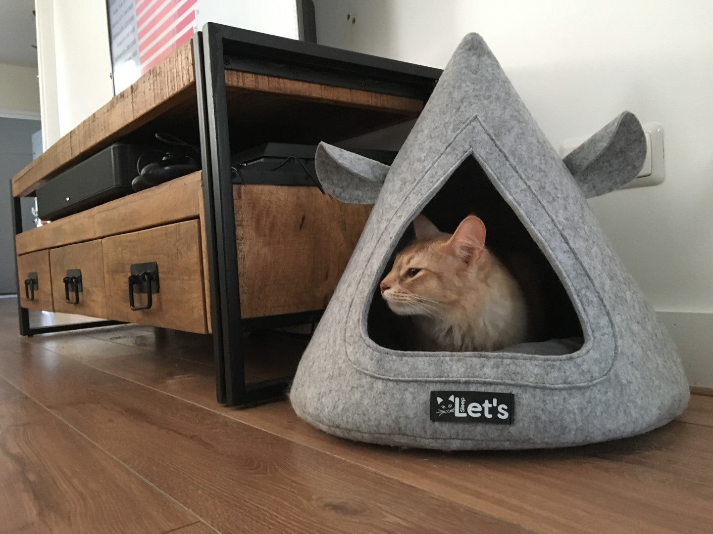 Let's sleep Pet Cave TeePee Grey