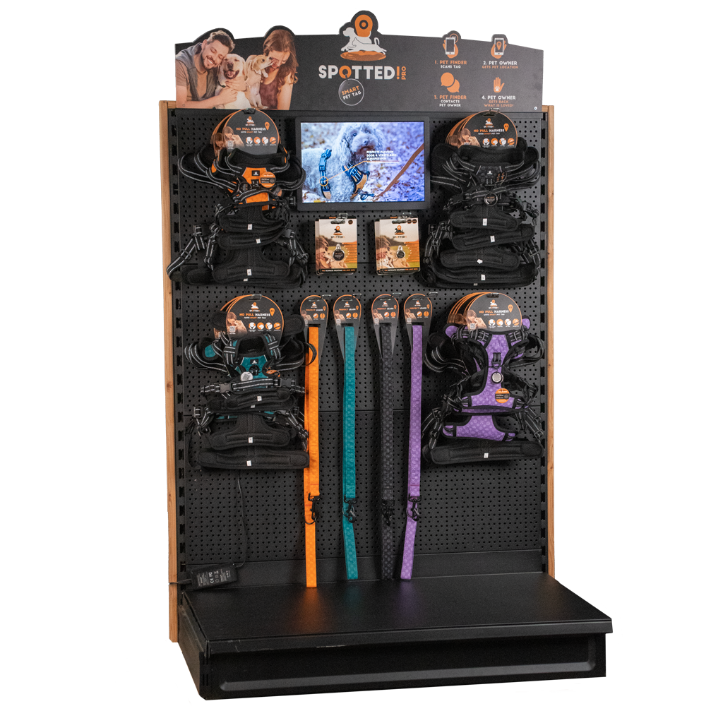 Package deal Spotted Pro! Harnesses and Leads